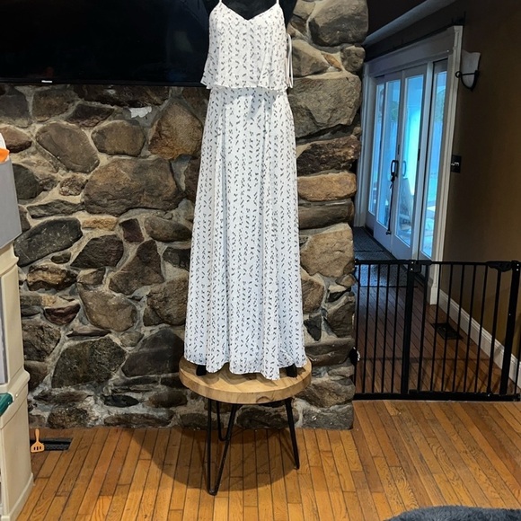 Halston Heritage Dresses & Skirts - Elegant White Maxi Dress